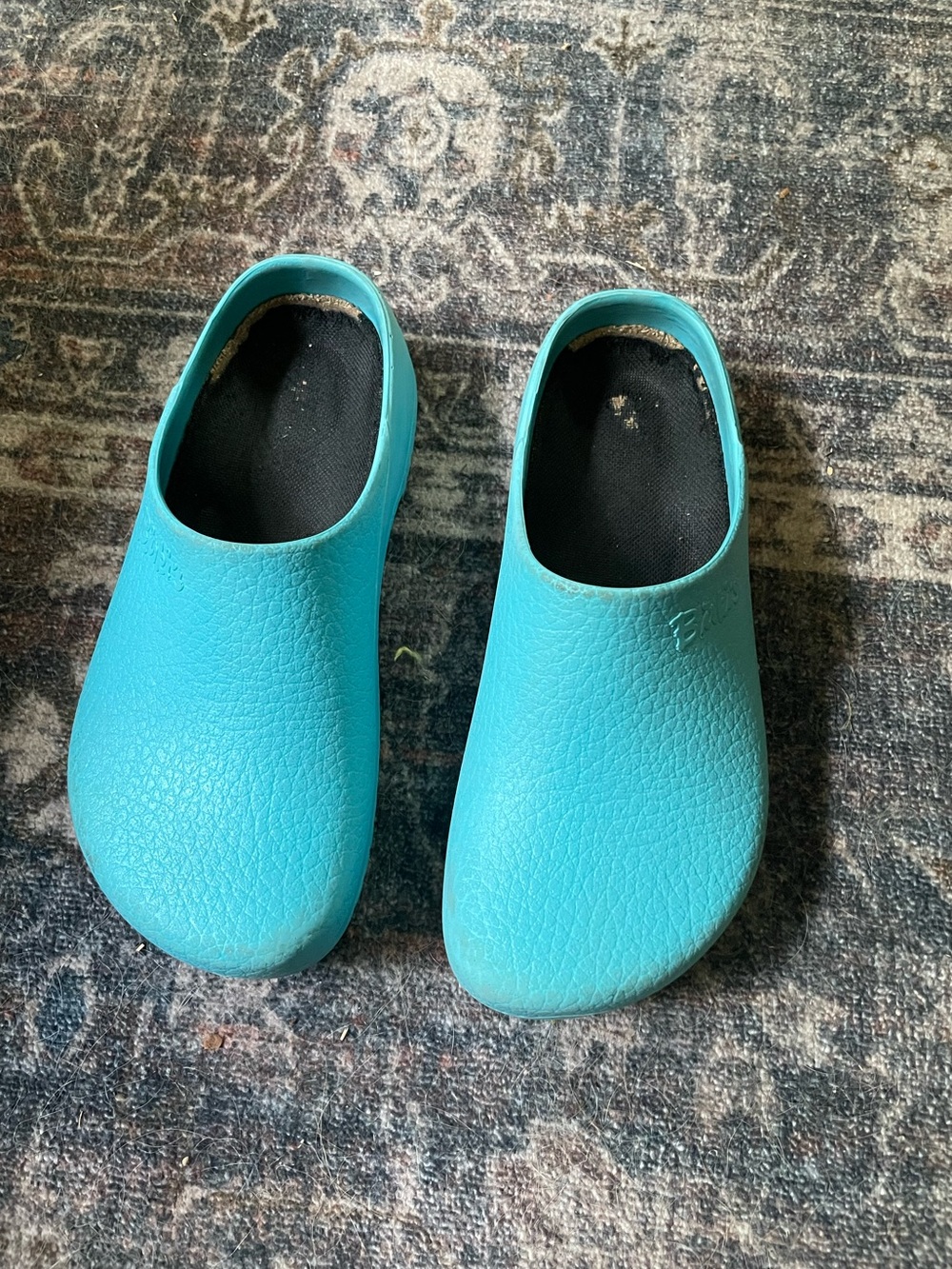 🦋Birkenstock Super Birki clogs in a vibrant turquoise🦋
